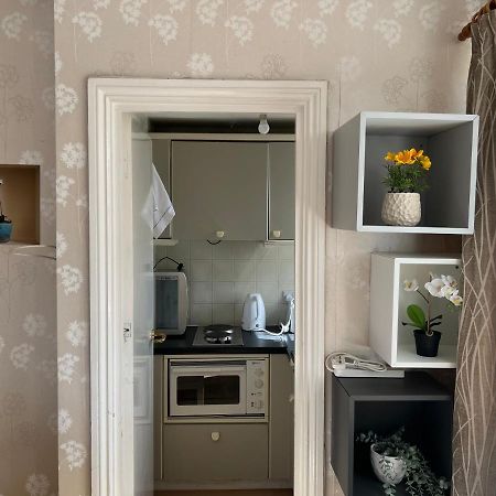 Super Located Studio In South Ken At Chelsea Cloister London Bagian luar foto