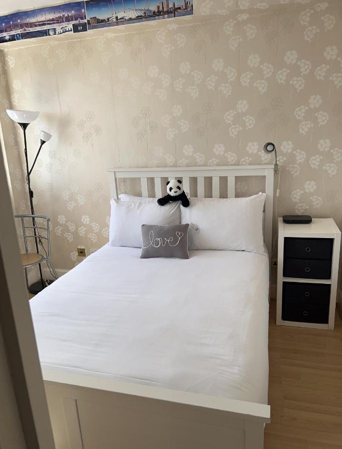 Super Located Studio In South Ken At Chelsea Cloister London Bagian luar foto